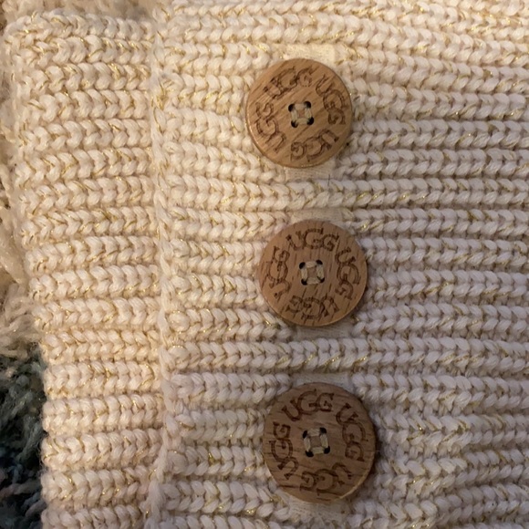 Cream and gold knit Uggs size 7 - Picture 2 of 5